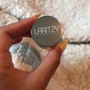 Dew pot illuminator in color UTOPIA